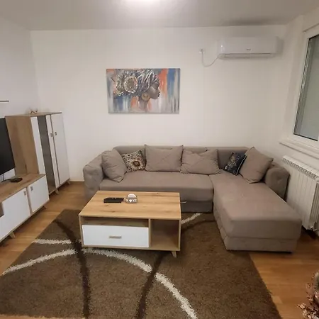 Lejlighed Konatar Apartmants *